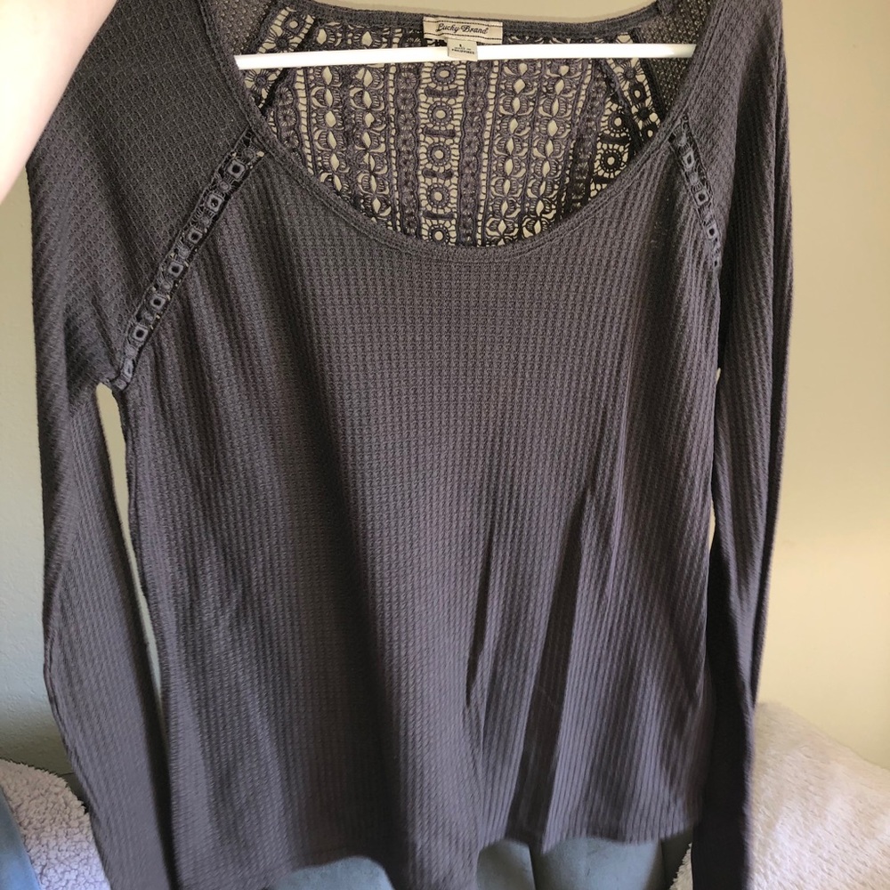 lucky brand split back long sleeve tshirt